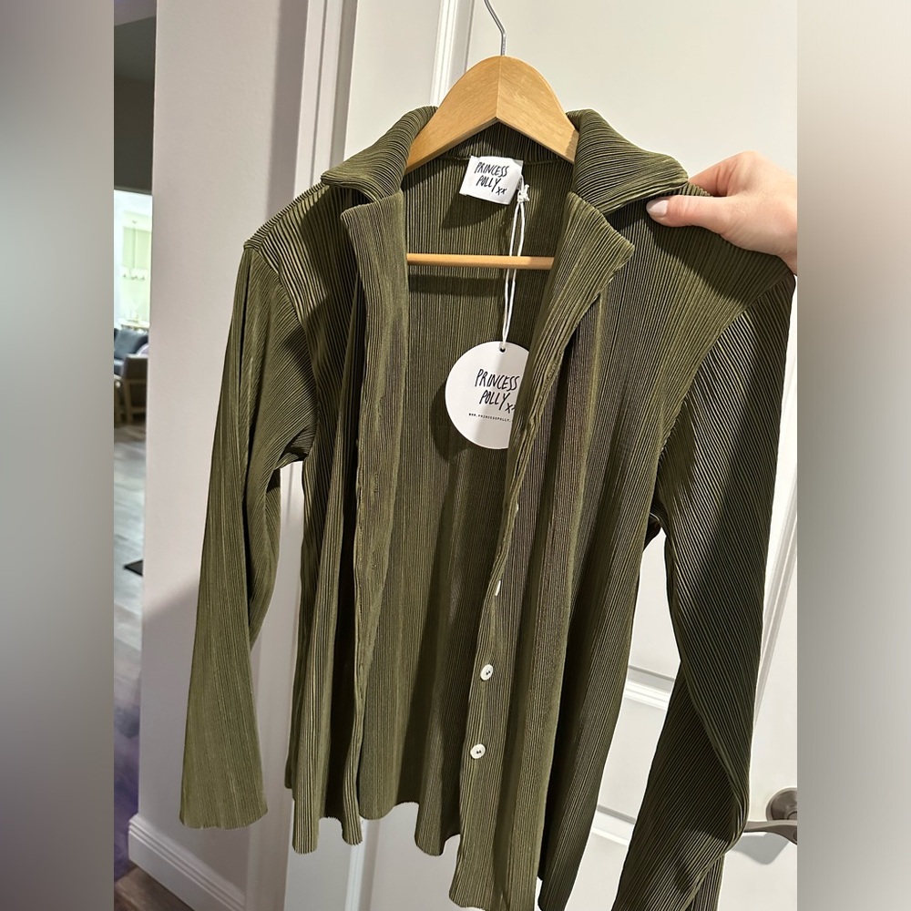Princess Polly Louie pleated shirt olive